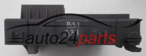 BOITE ELECTRIQUE A RELAIS ET FUSIBLE OPEL VECTRA C SIGNUM 13170890 CY, 13 170 890 CY, 519 066 100, 519066100, 93180092, 6238066, 62 38 066 