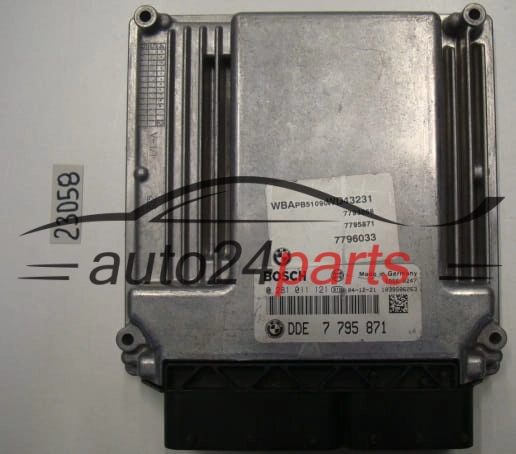 KOMPUTER STEROWNIK SILNIKA BMW BOSCH  0281011121 DDE 7 795 871 DDE7795871 7795871