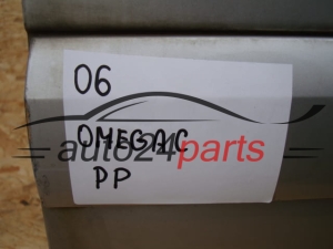 DRZWI PRAWE PRZEDNIE OPEL OMEGA C - 604 SREBRNE