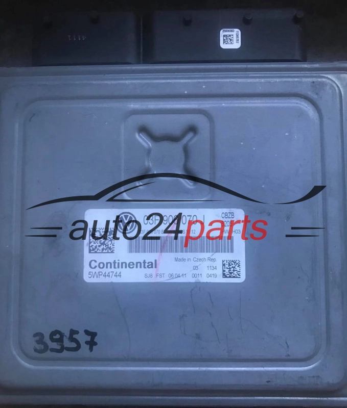 KOMPUTER STEROWNIK SILNIKA VOLKSWAGEN 03F 906 070 J, 03F906070J, 5WP44744, SIMOS 10.12