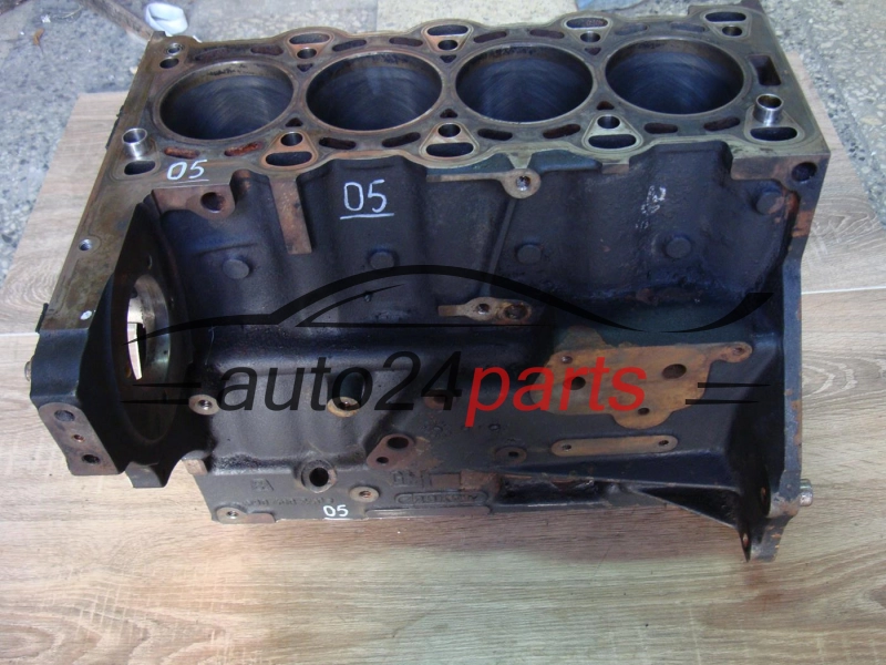 BLOK SILNIKA OPEL Y22DTR 90400240