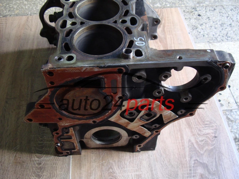 BLOK SILNIKA OPEL Y22DTR 90400240