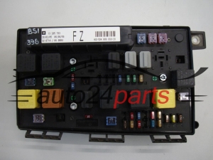 SKRZYNKA ELEKTRYCZNA PRZEKAŻNIKÓW I BEZPIECZNIKÓW MODUŁ NADWOZIA CENTRALKA KOMFORTU BSI PRZEDNIA OPEL ASTRA H ZAFIRA B 13205783 FZ 13 205 783, 5DK008668-28, 5DK 008 668-28 - 