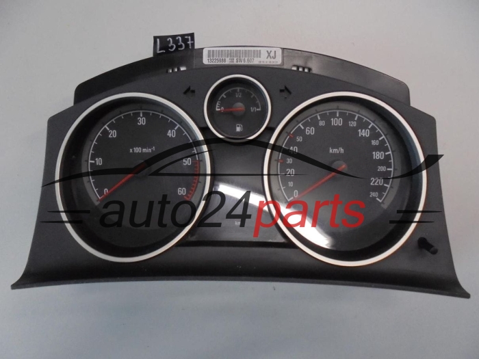 LICZNIK OPEL ASTRA H 13225988 XJ - L337