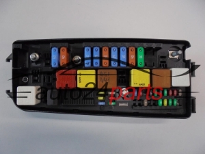 SKRZYNKA ELEKTRYCZNA PRZEKAŻNIKÓW I BEZPIECZNIKÓW MODUŁ NADWOZIA CENTRALKA KOMFORTU BSI PRZEDNIA OPEL VECTRA C SIGNUM GM 13 240 245 JG, 13240245 JG, 519 179 105, 519179105