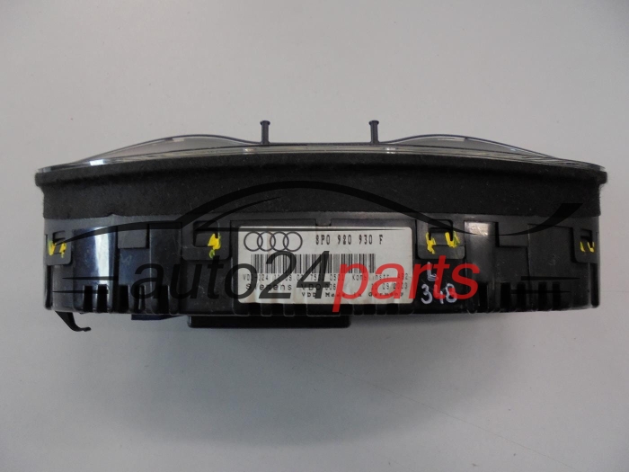 LICZNIK AUDI 8P0980930F