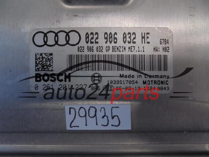 Calculateur Moteur  AUDI 0261201227 022906032HE ME7.1.1