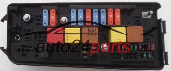BOITE ELECTRIQUE A RELAIS ET FUSIBLE OPEL VECTRA C SIGNUM GM 13 172 980 DG