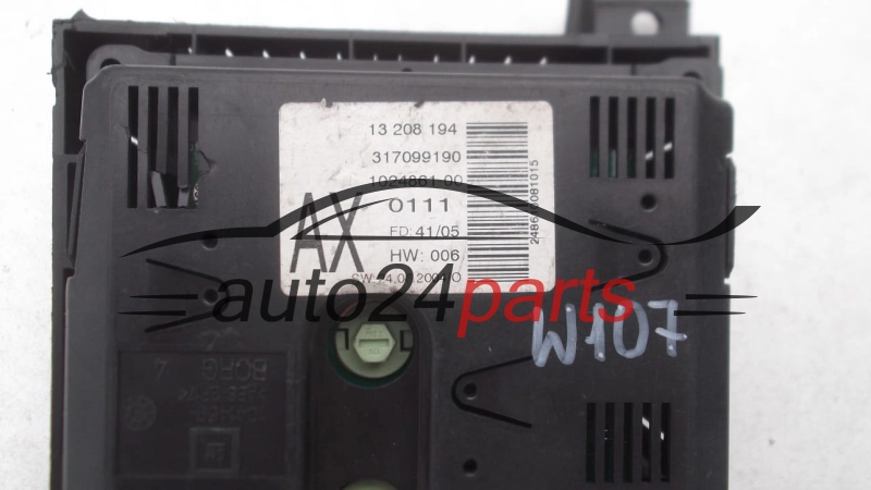 WYŚWIETLACZ RADIA CIEKŁOKRYSTALICZNY OPEL ASTRA H ZAFIRA B GM 13 208 194 AX