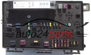 SKRZYNKA ELEKTRYCZNA PRZEKAŻNIKÓW I BEZPIECZNIKÓW MODUŁ NADWOZIA CENTRALKA KOMFORTU BSI OPEL ASTRA H GM 13 181 652 DR, 13181652 DR, HELLA 5DK 008 668-02, 5DK008668-02, 5DK00866802 - 