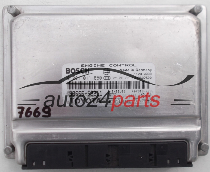 KOMPUTER STEROWNIK SILNIKA TOYOTA YARIS VERSO 1.4, BOSCH 0 281 011 650, BOSCH 0281011650, 89666-52211, 8966652211