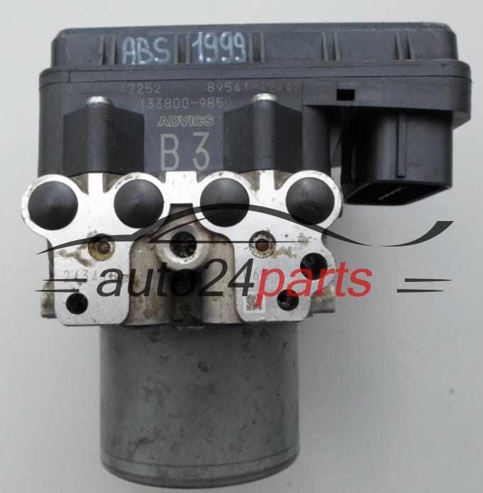 POMPE HYDRAULIQUE ET CALCULATEUR d'ABS TOYOTA RAF4 ADVICS 44540-42252, 89541-42442, 133800-9850