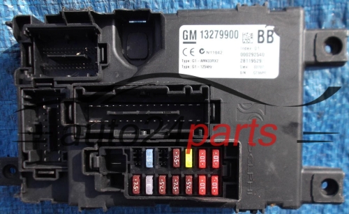 CAJA ELECTRICA DE FUSIBLES TRASERA UNIDAD DE CONTROL OPEL CORSA D 13279900 BB, 000292540, 28119529