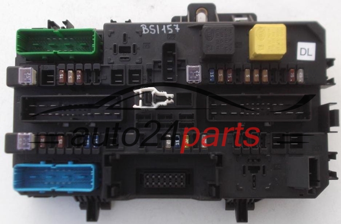 BOITE ELECTRIQUE A RELAIS ET FUSIBLE OPEL ASTRA H ZAFIRA B GM 13 180 775 DL