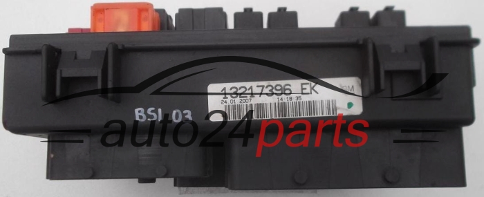 BOITE ELECTRIQUE A RELAIS ET FUSIBLE OPEL CORSA D