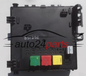 SKRZYNKA ELEKTRYCZNA PRZEKAŻNIKÓW I BEZPIECZNIKÓW MODUŁ NADWOZIA CENTRALKA KOMFORTU BSI TYLNA OPEL VECTRA C SIGNUM 2002-2008 13112914 AU 93173415 6238059, 62 38 059 - BSI296