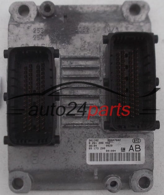 CALCULATEUR MOTEUR OPEL OMEGA 3.2 Y32SE BOSCH 0 261 206 492