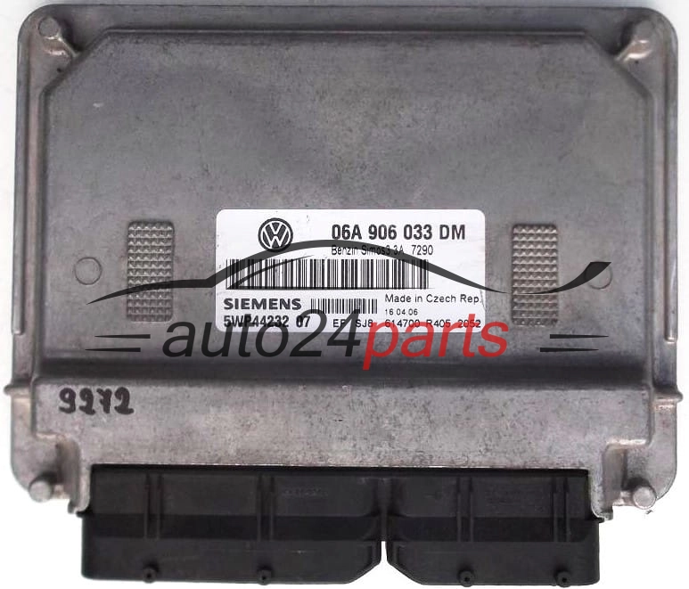 Sterownik silnika SKODA OCTAVIA 1.6 06A906033DM SIEMENS 5WP4423207 -