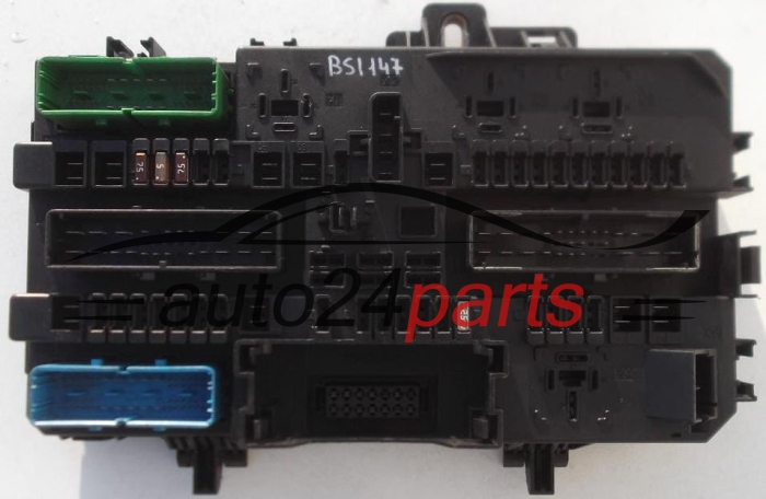 BOITE ELECTRIQUE A RELAIS ET FUSIBLE OPEL ASTRA H 1.7 CDTI GM 13 145 017 CD
